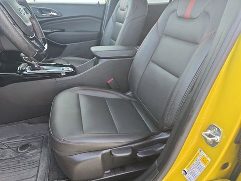 Certified 2024 Chevrolet Trax RS w/ Driver Confidence Package image 20