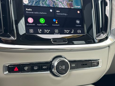 Certified 2024 Volvo S60 B5 Ultimate w/ Climate Package image 23