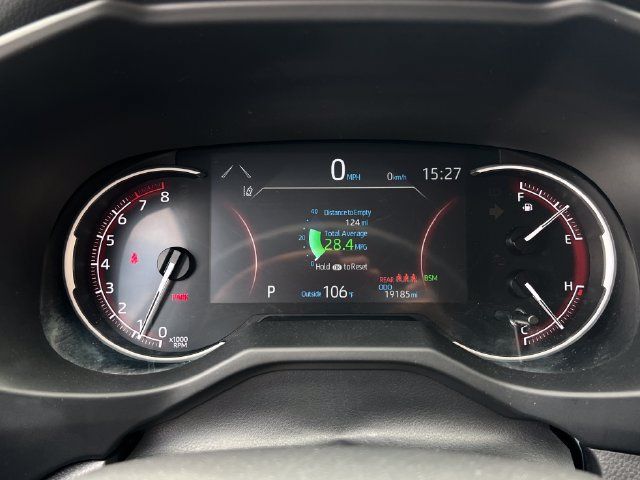 Used 2025 Toyota RAV4 XLE FWD image 23