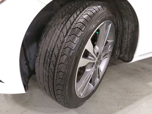 Used 2019 Mercedes-Benz C 300 Sedan image 34