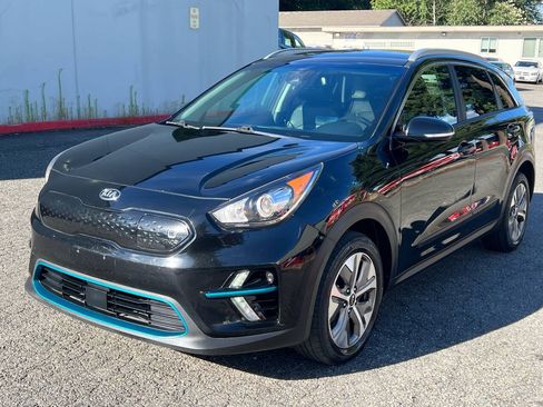 Used 2019 Kia Niro EX w/ Cold Weather Package 2.0 FWD image 1