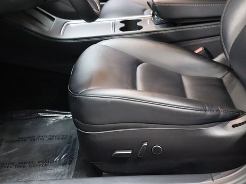 Used 2023 Tesla Model 3 Standard Range image 27