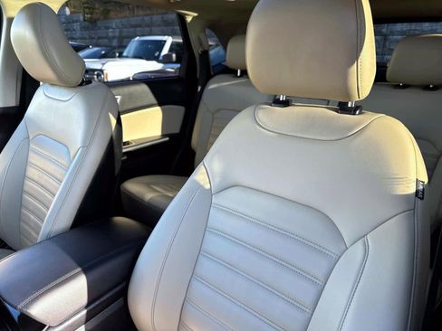 Used 2019 Ford Edge SEL w/ Equipment Group 201A image 15