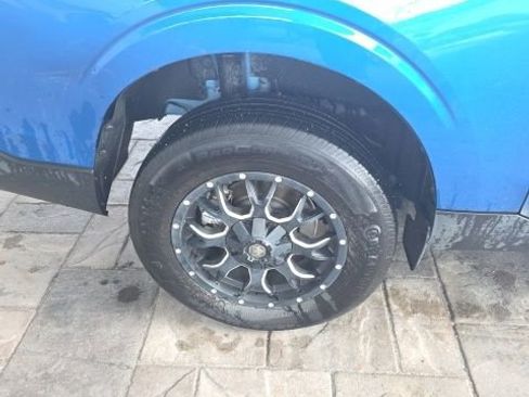 Used 2022 Ford Maverick XL FWD image 3