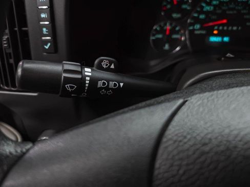 Used 2018 GMC Savana 2500 w/ Driver Convenience Package RWD image 19