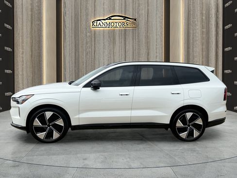 Used 2025 Volvo EX90 Ultra AWD/4WD image 5