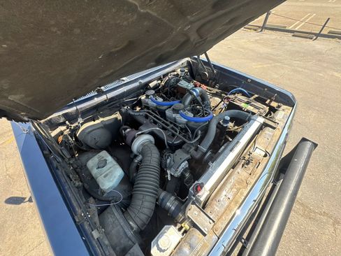 Used 1992 Dodge D/W Truck 250 AWD/4WD image 26