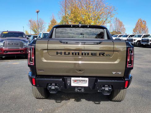 New 2026 GMC Hummer EV 4x4 Crew Cab w/ LPO, Dark Essentials Package image 10