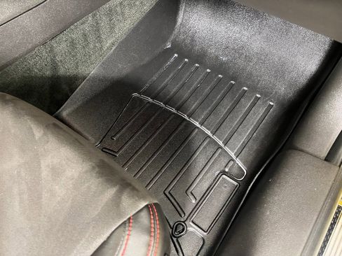 Used 2013 Chevrolet Camaro ZL1 image 34