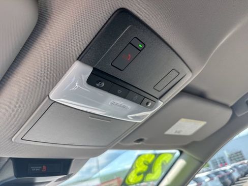 Certified 2023 Nissan Rogue SV AWD/4WD image 28