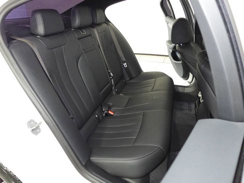 Used 2022 BMW 530i w/ Convenience Package image 19