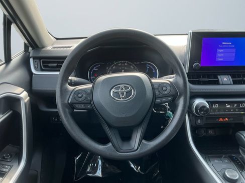 Used 2024 Toyota RAV4 LE AWD/4WD image 14