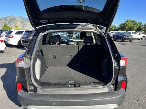 Used 2022 Ford Escape SEL image 9
