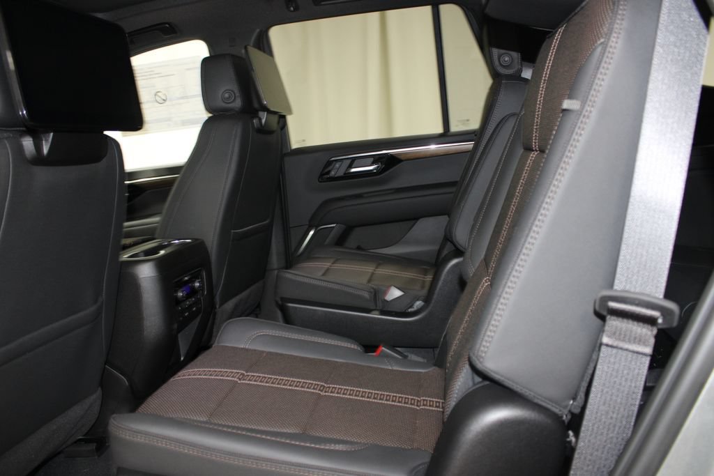 New 2026 Chevrolet Tahoe High Country AWD/4WD image 21