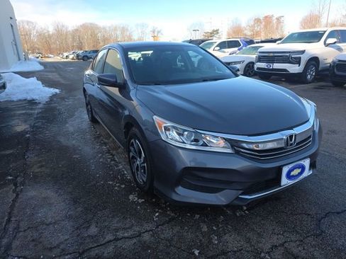Used 2016 Honda Accord LX image 4