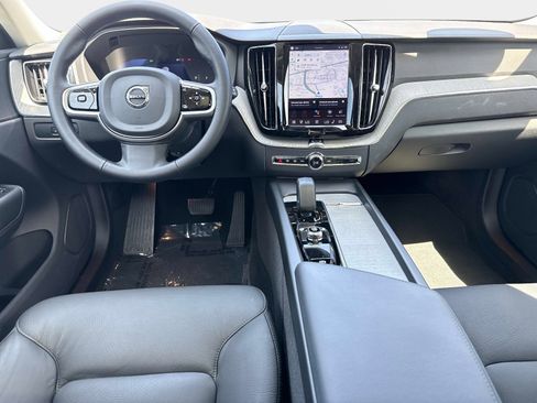 Certified 2025 Volvo XC60 B5 Plus image 17