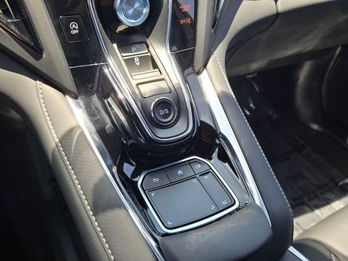 Certified 2025 Acura RDX SH-AWD image 25