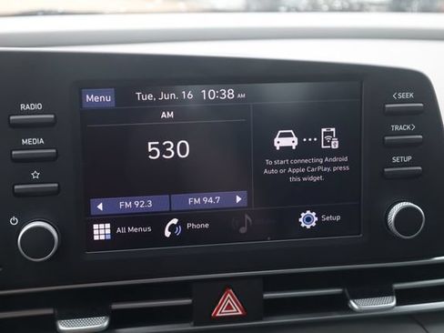 Used 2023 Hyundai Elantra SE FWD image 15