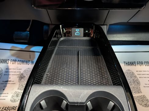 Used 2021 Ford Mustang Mach-E Premium image 18