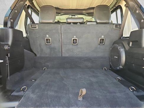 Used 2022 Jeep Wrangler Unlimited Sahara w/ Cold Weather Group AWD/4WD image 6