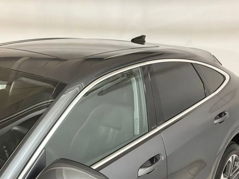 Certified 2025 Audi Q5 2.0T Premium w/ Convenience Package image 24