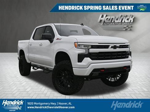 Used 2024 Chevrolet Silverado 1500 RST image 1