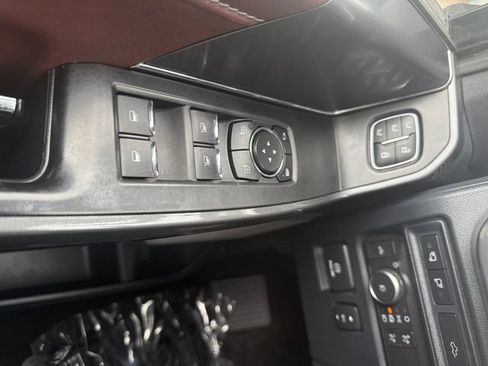 Used 2022 Ford F150 Lariat w/ Equipment Group 502A High AWD/4WD image 13