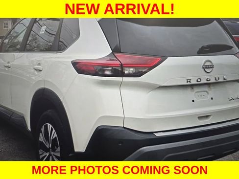 Used 2023 Nissan Rogue SV w/ SV Premium Package image 5