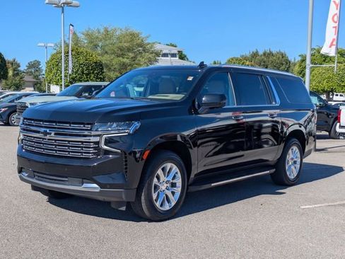 Used 2021 Chevrolet Suburban Premier RWD image 7