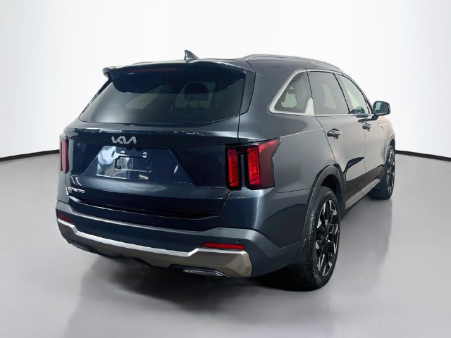 Used 2025 Kia Sorento EX FWD image 17