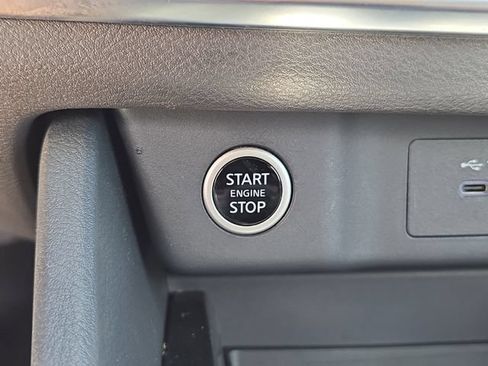 Certified 2023 Nissan Rogue SV FWD image 26