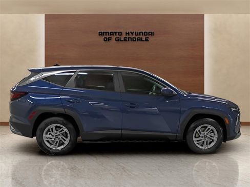 New 2026 Hyundai Tucson SE image 7