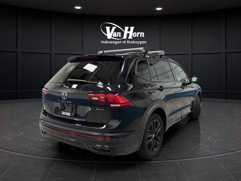 Used 2022 Volkswagen Tiguan SE R-Line AWD/4WD image 7
