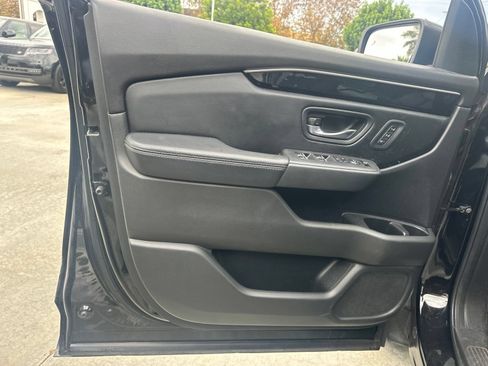 Used 2023 Honda Pilot EX-L image 12