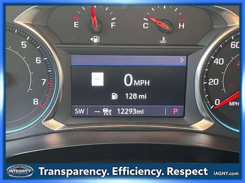 Used 2023 Chevrolet Traverse RS image 28