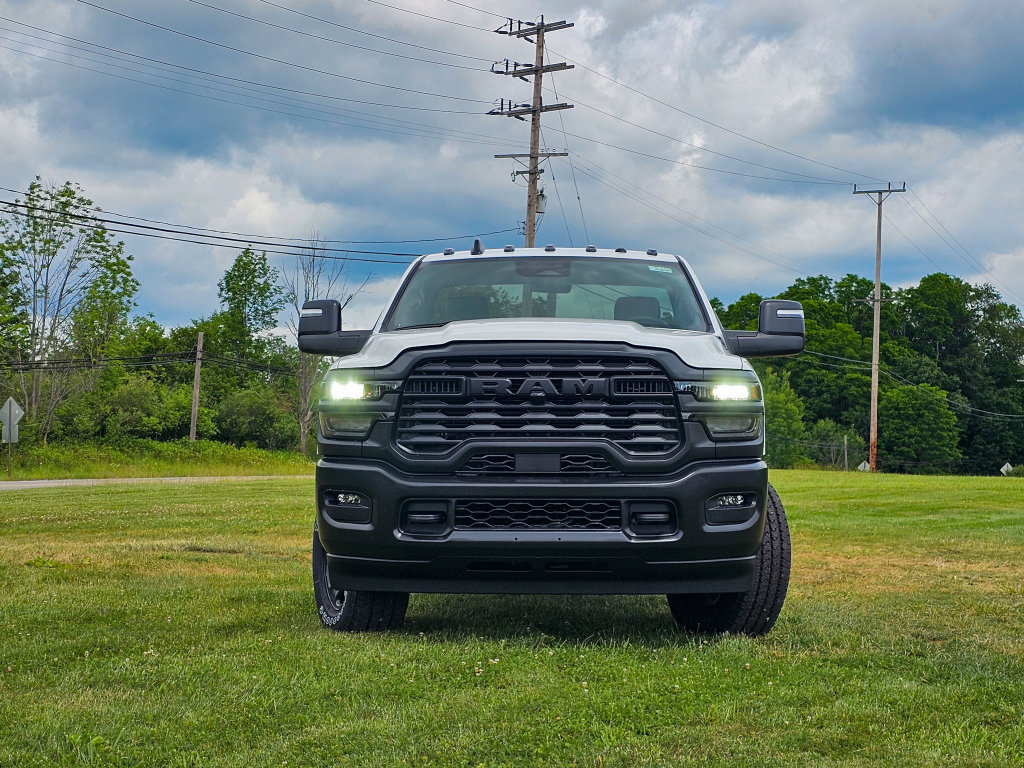 New 2026 RAM 3500 Tradesman AWD/4WD image 11