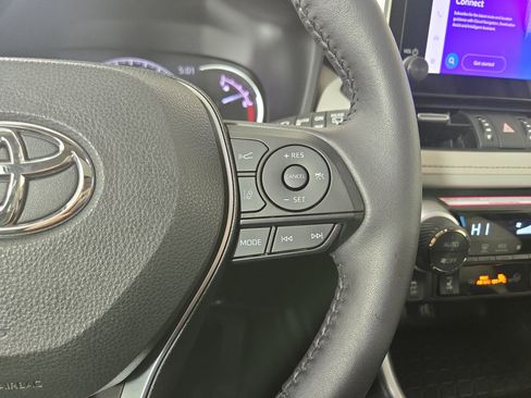 Used 2024 Toyota RAV4 XLE Premium image 16