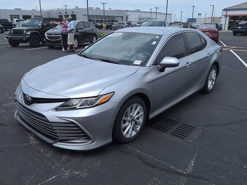 Certified 2023 Toyota Camry LE FWD image 3
