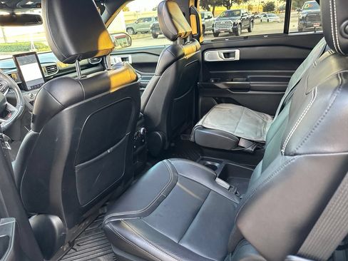 Used 2020 Ford Explorer ST w/ ST High-Performance Pack AWD/4WD image 6