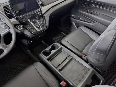 Used 2023 Honda Odyssey Touring image 30