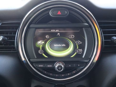 Used 2016 MINI Cooper 4-Door Hardtop FWD image 19