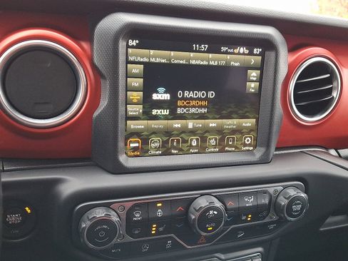 Used 2021 Jeep Wrangler Unlimited Rubicon image 16