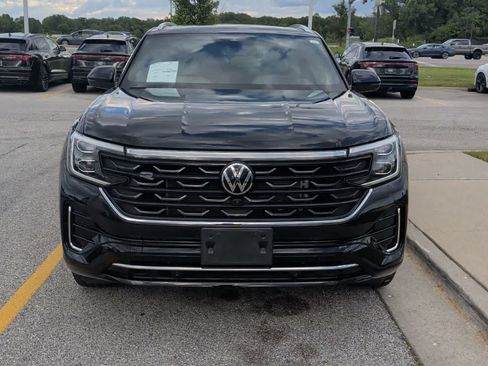 Used 2025 Volkswagen Atlas Cross Sport SEL Premium R-Line AWD/4WD image 9