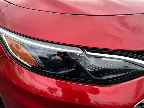 Used 2021 Chevrolet Malibu LT image 31