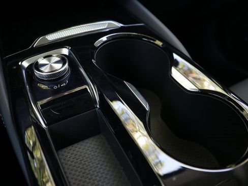 New 2025 Buick Envision Sport Touring image 24