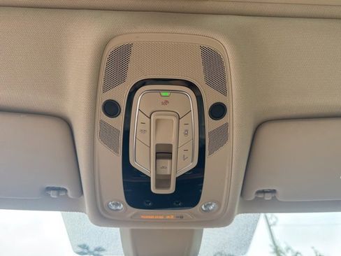 Used 2023 Audi A4 2.0T Premium w/ Convenience Package image 22