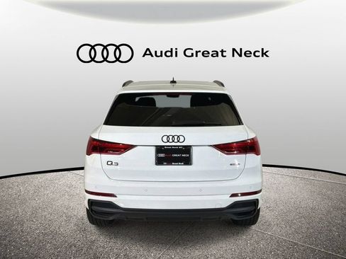 Used 2023 Audi Q3 2.0T Premium w/ Black Optic Sport Package AWD/4WD image 20