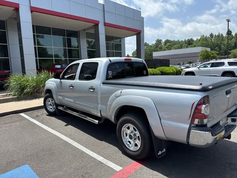 Used 2011 Toyota Tacoma 4x4 Double Cab w/ SR5 Pkg #2 image 4