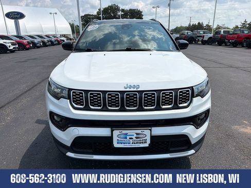 Used 2025 Jeep Compass Limited AWD/4WD image 8