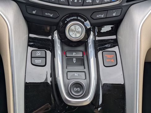 Used 2022 Acura TLX image 15